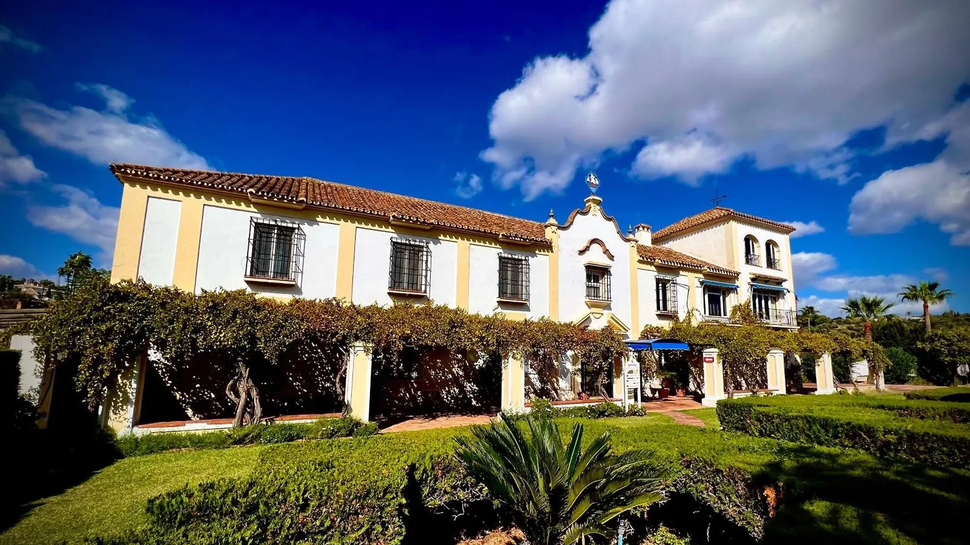 Marbella 2-Bed Apartment 西班牙